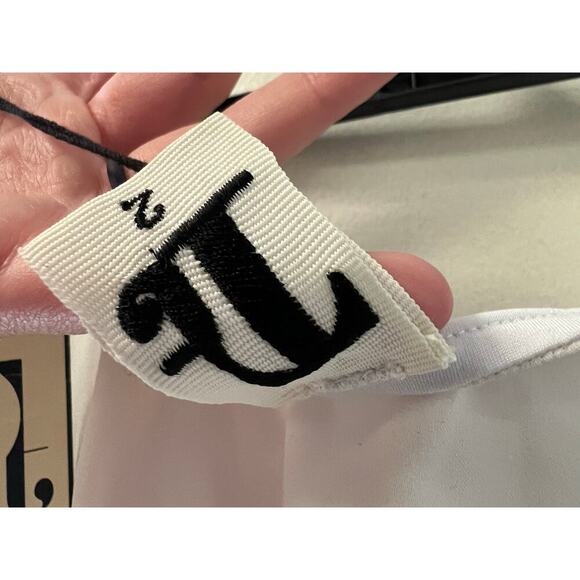 NWT Tt Strapless Black and White Romper Sz 2 - Picture 3 of 3